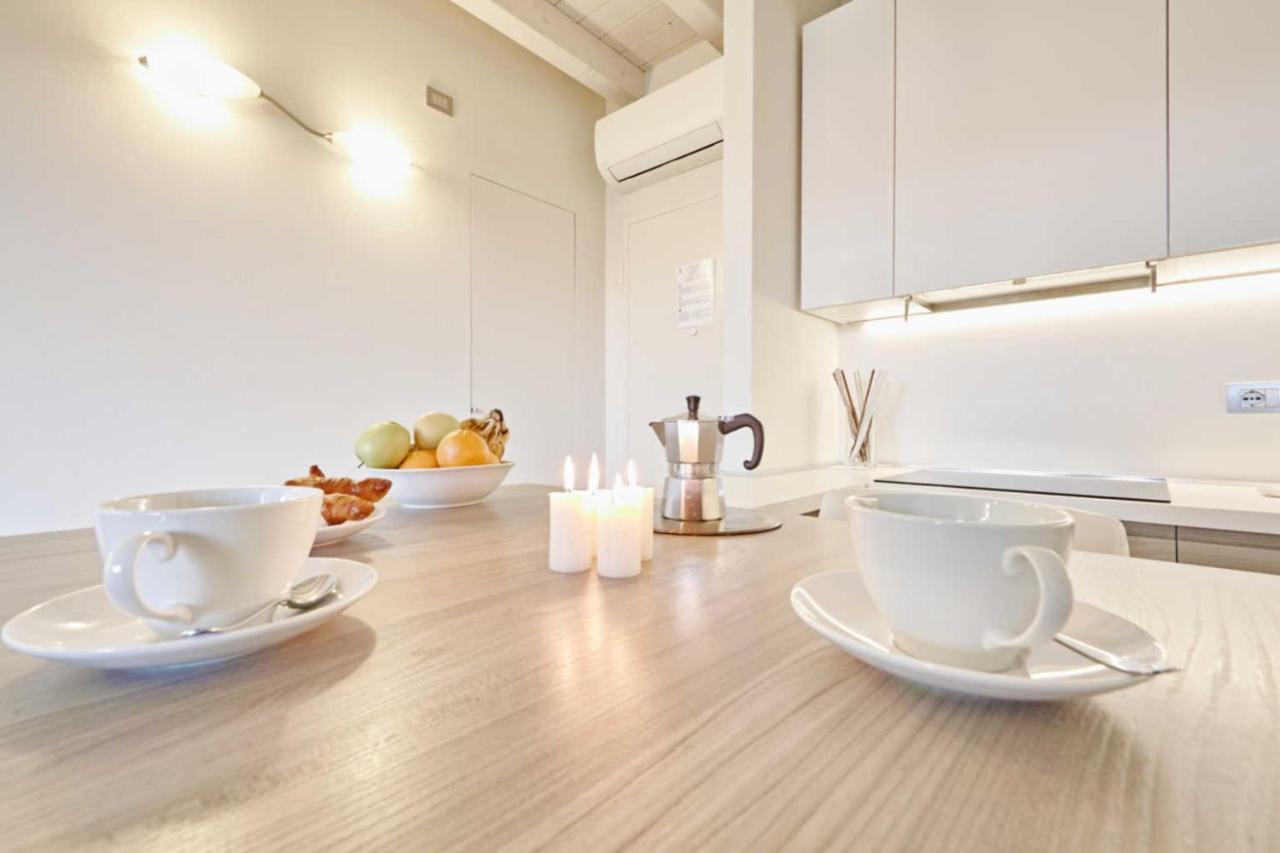 Warda A6 Apartment Desenzano del Garda Exteriör bild