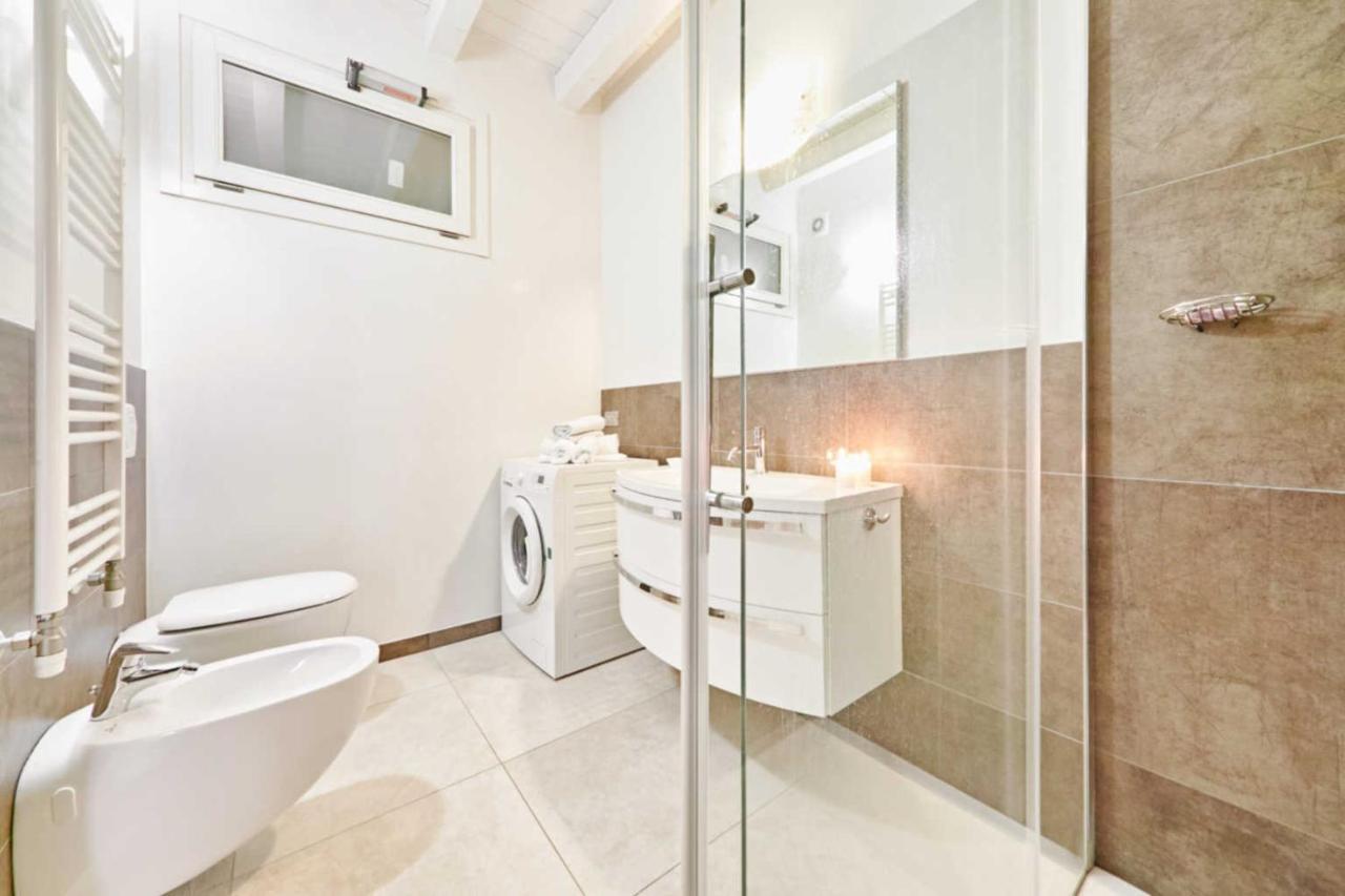 Warda A6 Apartment Desenzano del Garda Exteriör bild