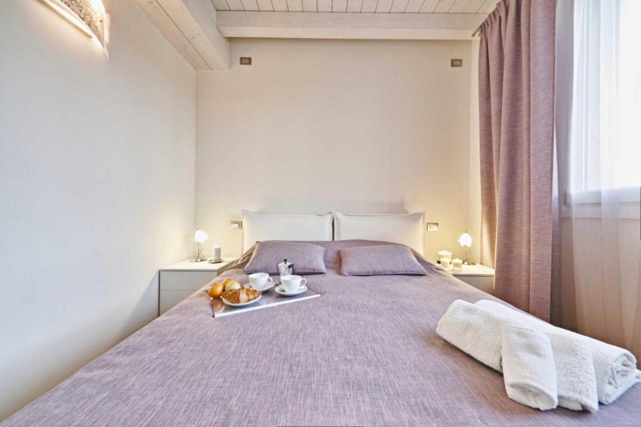 Warda A6 Apartment Desenzano del Garda Exteriör bild